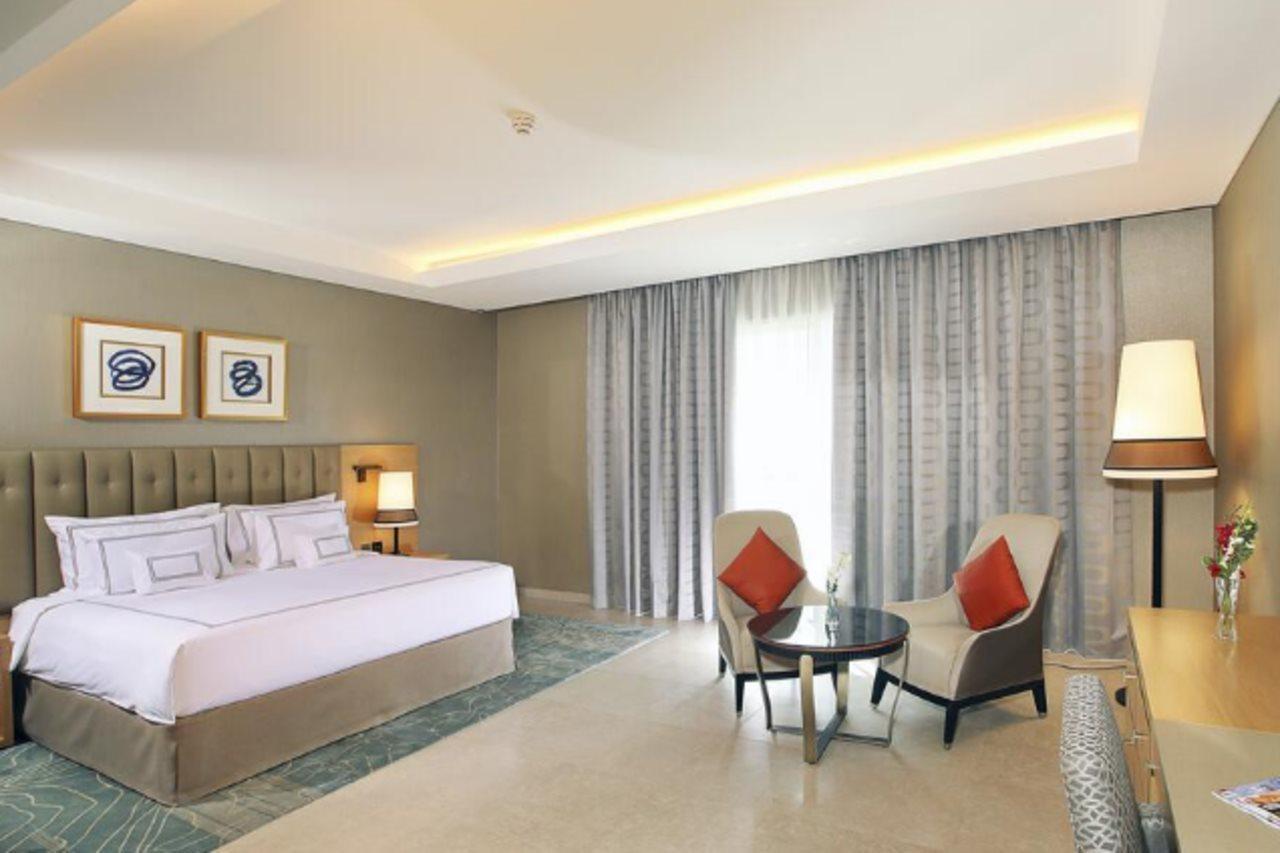 Grand Cosmopolitan Hotel Дубай Экстерьер фото